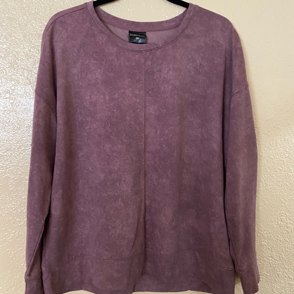 Sweater - Picture 1 of 1